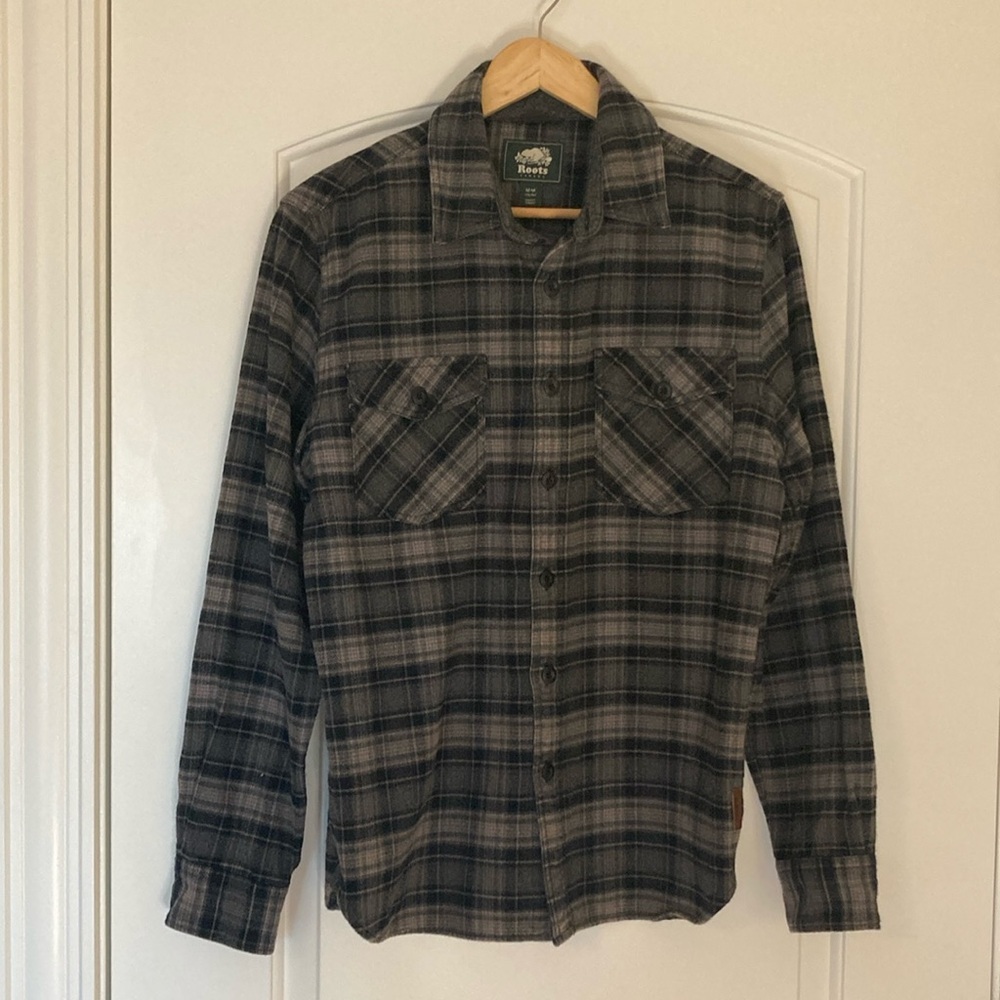 Roots Women's Black Gray Plaid Button Up Long Sleeve Flannel Shirt US M